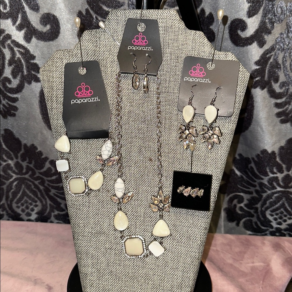 Paparazzi 4 piece fashion fix set
